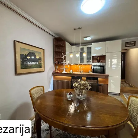 Heritage - Old Town - Private Garage * Sarajewo