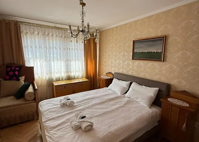 Heritage - Old Town - Private Garage Sarajevo